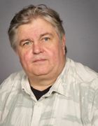 en person med grått hår en person med grått hår