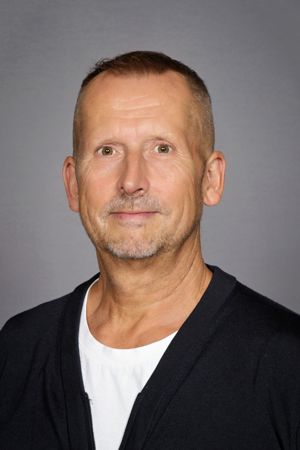 en person med skjegg en person med skjegg